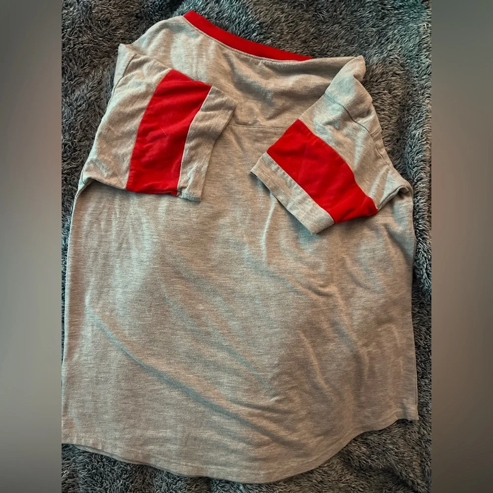 Medwica! Cat Graphic Tee - Gray